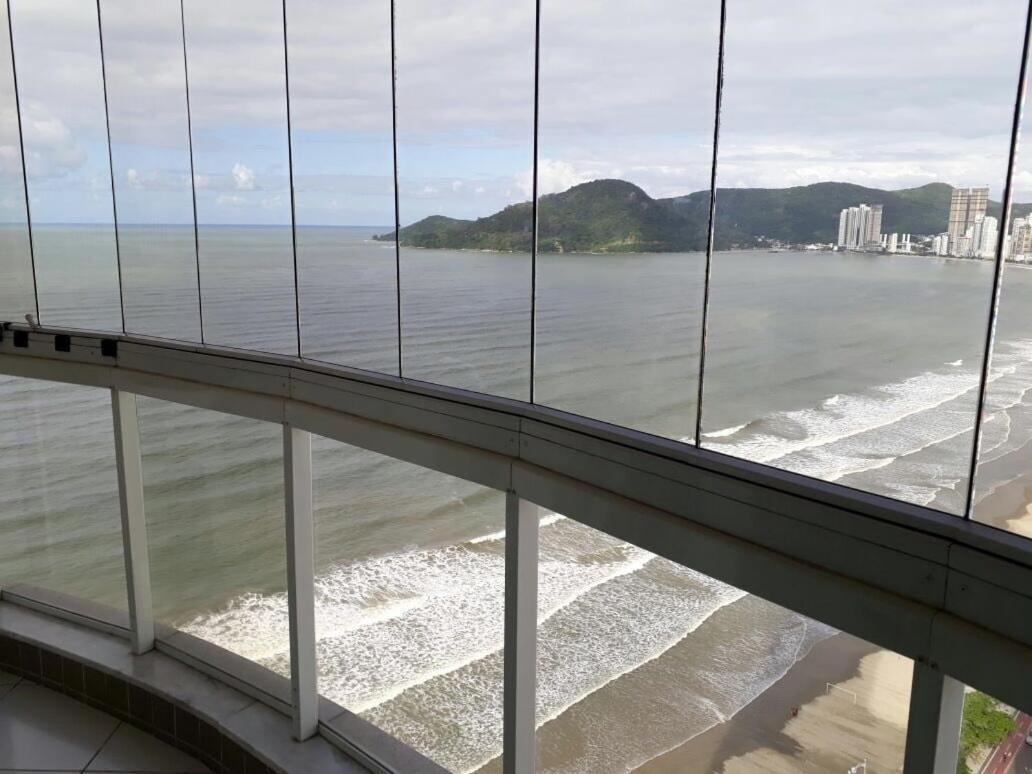Apartamento Beira Mar Em *